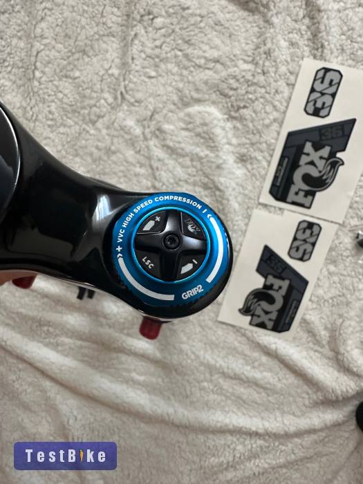 Fox 36 Performance Elite Grip2 Új teleszkóp villa