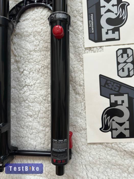 Fox 36 Performance Elite Grip2 Új teleszkóp villa