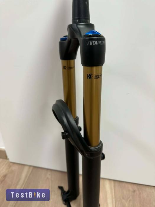 Újszerű Fox 38 Factory Stealth Grip2 29 170mm 20cm nyak