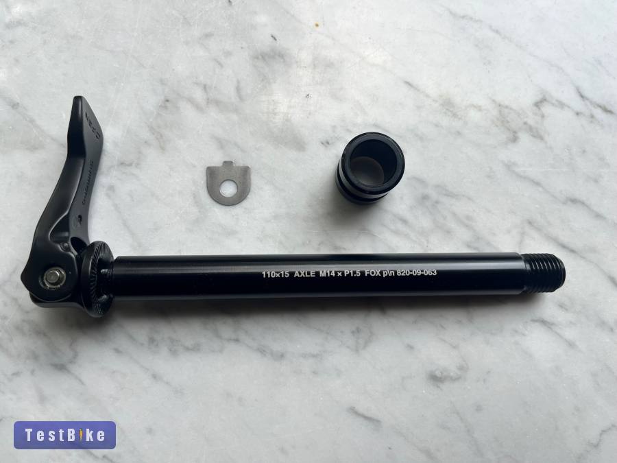 FOX 38 Floating Boost QR axle tengely