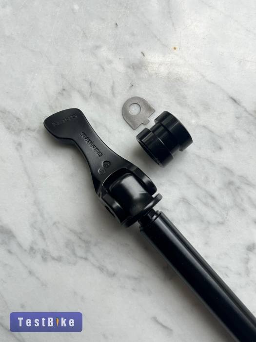 FOX 38 Floating Boost QR axle tengely