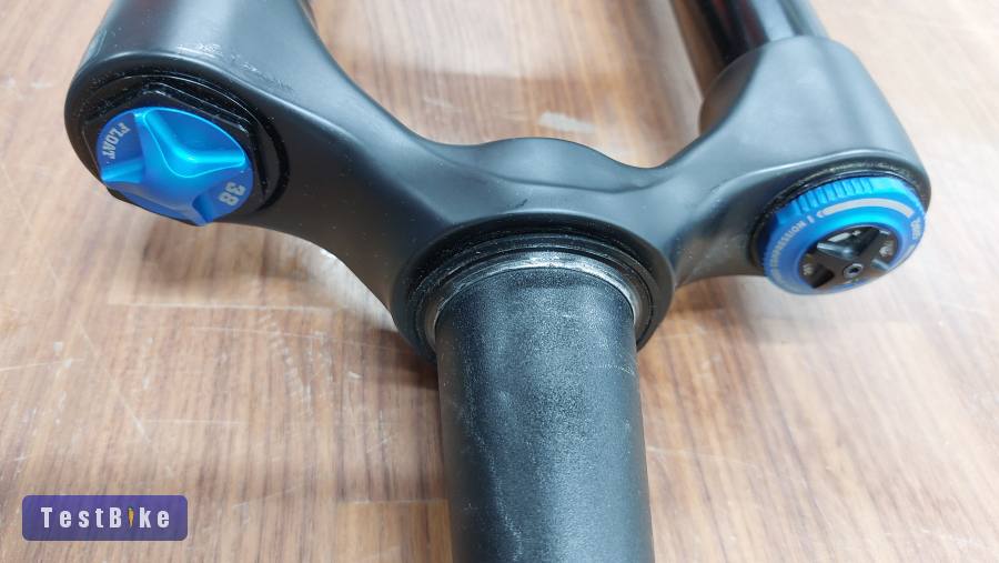 Fox 38 grip2 180mm 27,5"