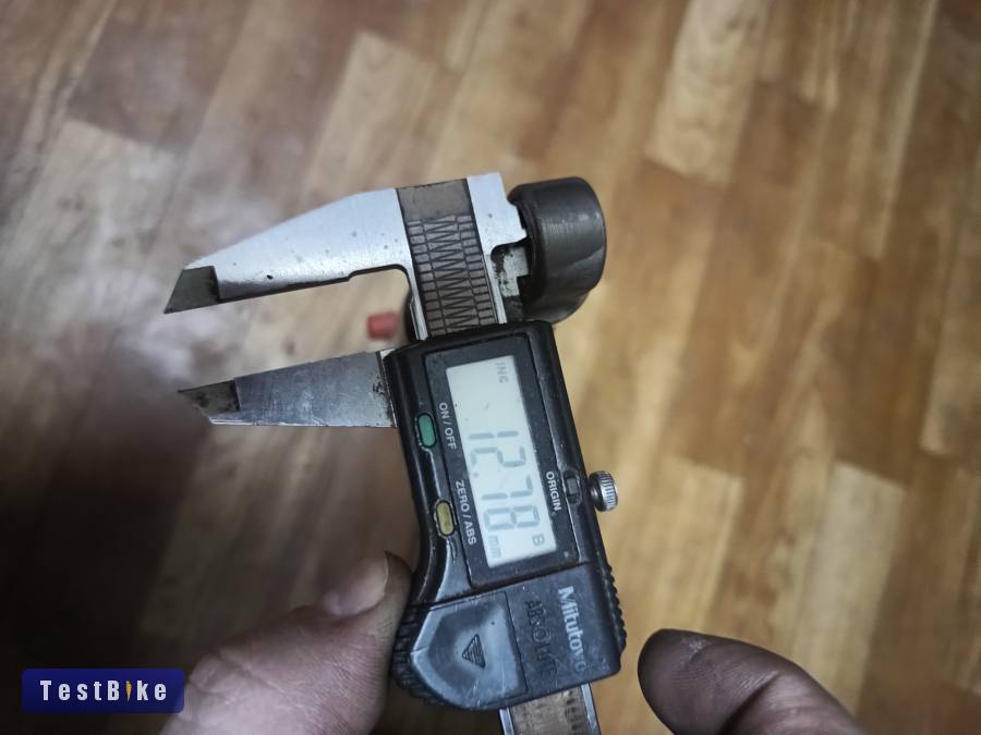 Fox Float R levegős rugóstag