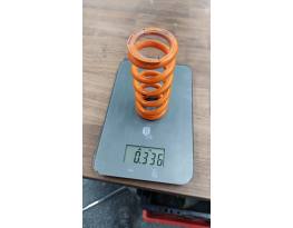 Fox SLS rugó 550lb  2.4/61mm