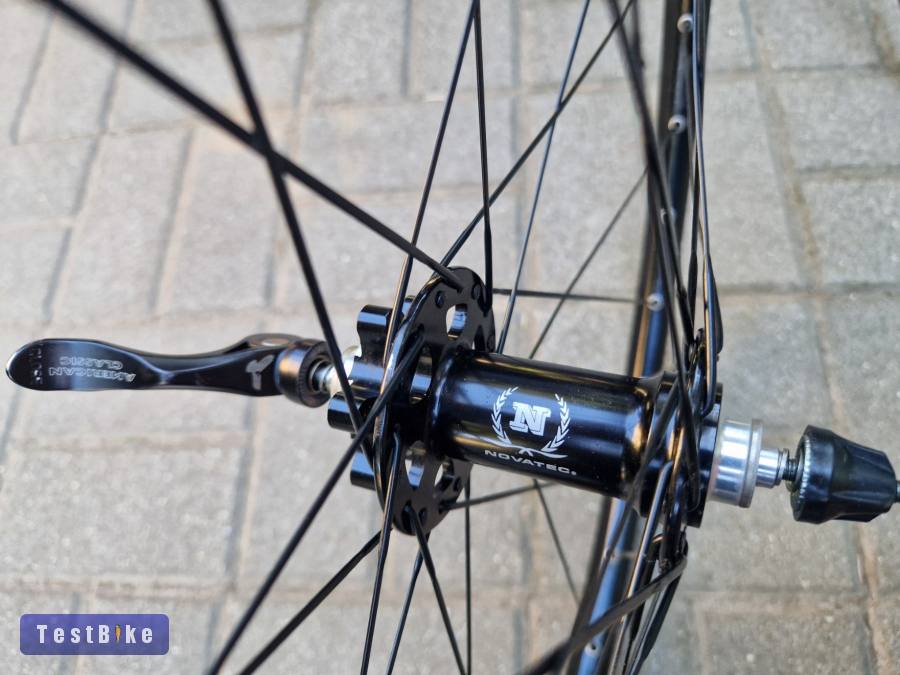 FRM (BOR) XMD 333 Tubeless Ready/ Novatec kerékszett 1482 gr