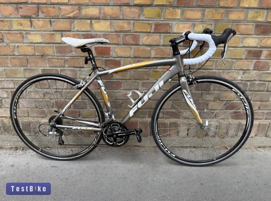 Fuji Newest 1.0 országúti kerékpár 52 cm (165-175 cm)