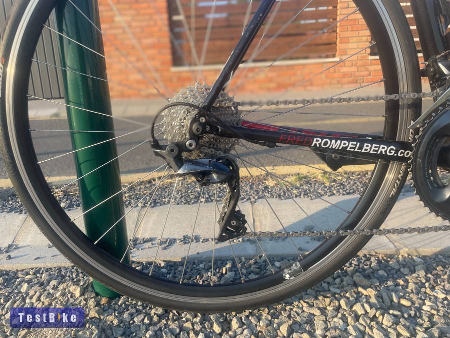 Fuji SL-A 1.1 országúti kerékpár