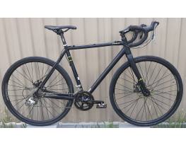 FUJI tárcsafékes gravel országúti verseny versenykerékpár