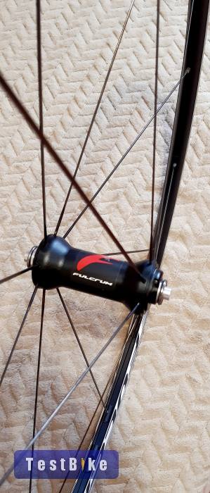 Fulcrum Racing 3 országúti kerékszett. Szép, újszerű állapotú!