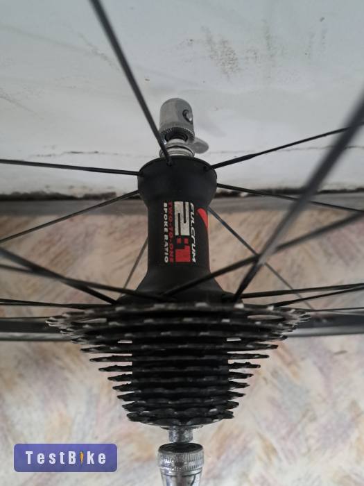 Fulcrum Racing 3 szett ,Ultegra 11 ,Continental GP Attack