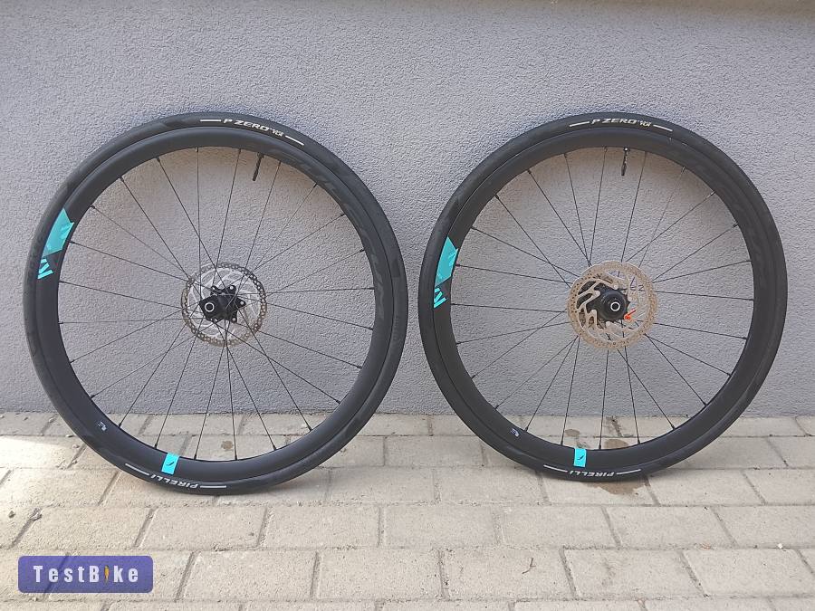 Fulcrum Racing 400 DB kerékszett