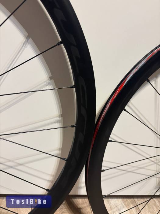 Fulcrum Racing 400 DB tárcsafékes országúti kerékszett