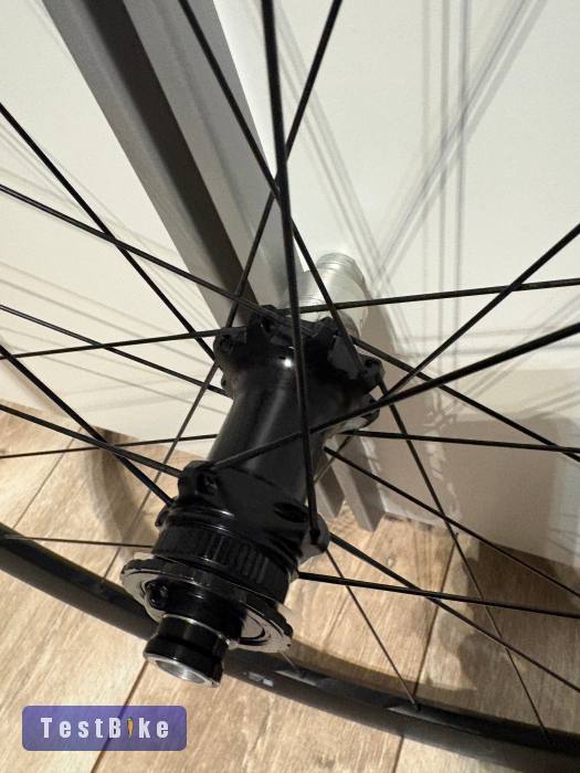 Fulcrum Racing 400 DB tárcsafékes országúti kerékszett