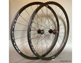 Fulcrum Racing 6 új agyakkal és küllőkkel újrafűzve 