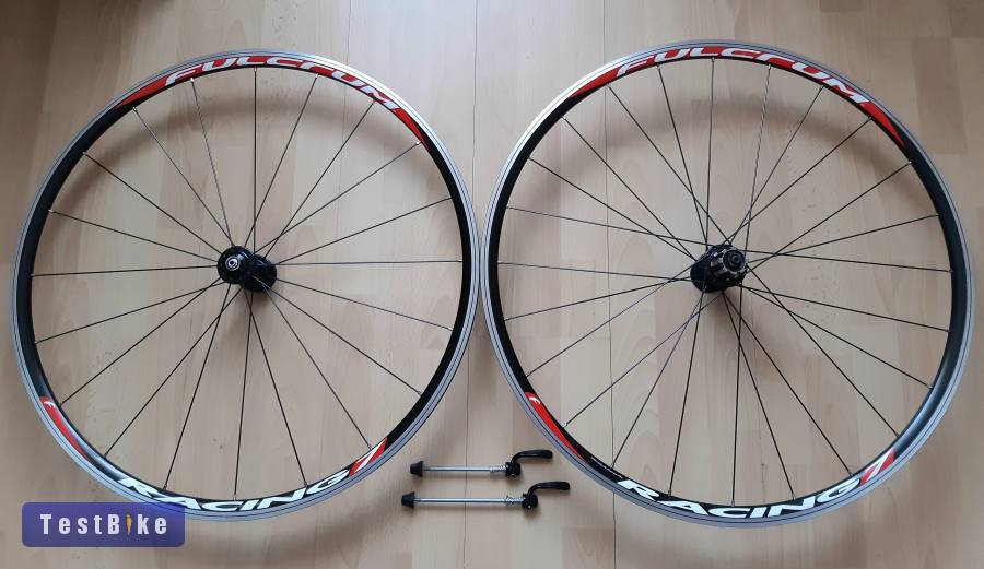 Fulcrum Racing 7 országúti kerékszett. Használt, új állapotú