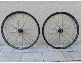 Fulcrum Racing országúti kerékszett, tárcsafékes, átütős, 1755gr