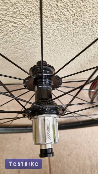 Fulcrum Rapid Red 900 DB gravel kerékszett, campa