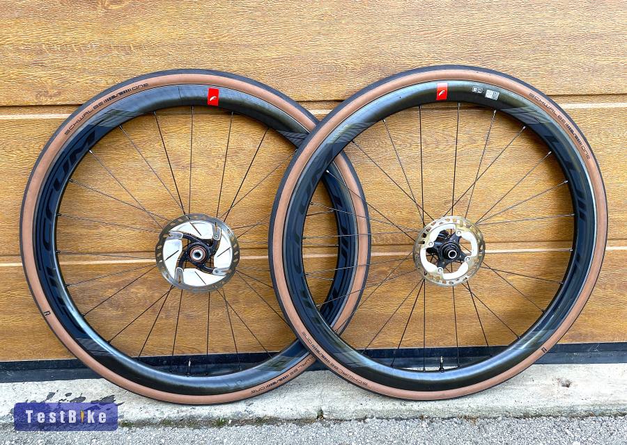 Fulcrum Wind 40 DB karbon, tárcsafékes kerékszett