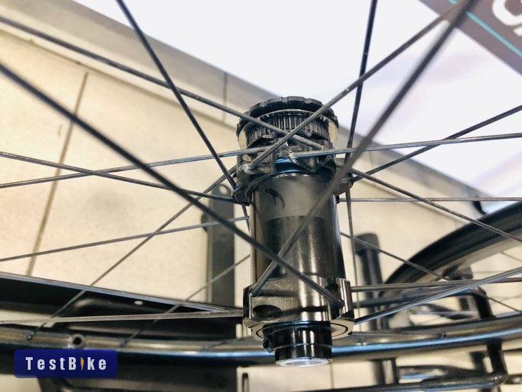 Fulcrum Wind 40 disc HG kerékszett