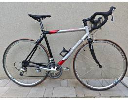Full Shimano Ultegra 3x10, alu 56-os váz, Shimano kerekek