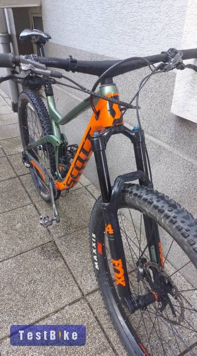 Fullos felszereltségű Scott Genius 29-er karbon MTB