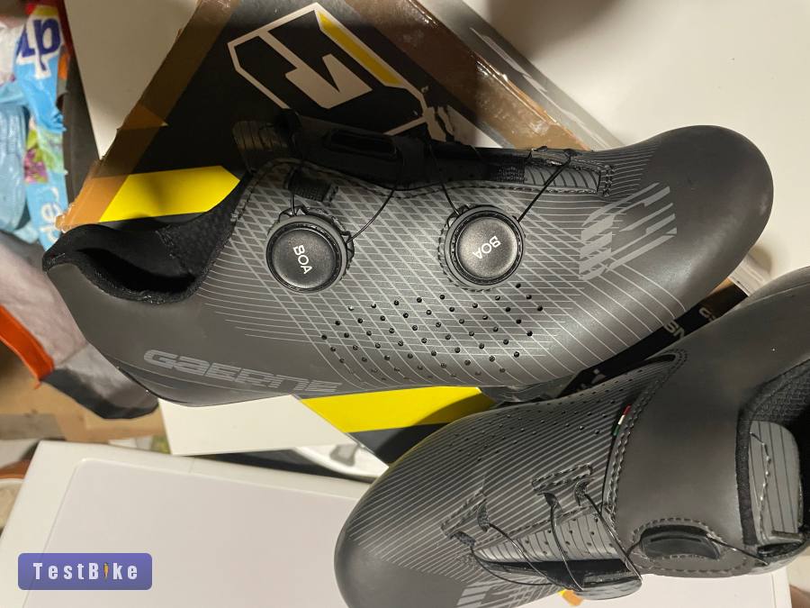 Gaerne G. Fuga matt full carbon országúti cipő 43 as