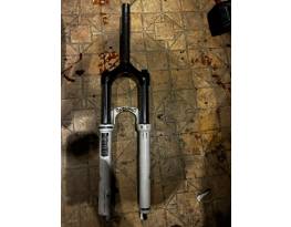 GARÁZS ÜRÍTÉS Használt Rock Shox Recon Solo Air eladó
