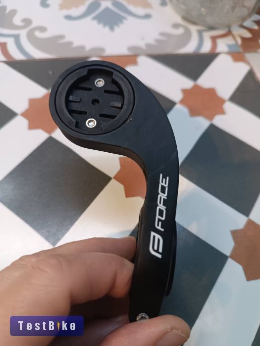 Garmin Edge 820 kerékpáros computer