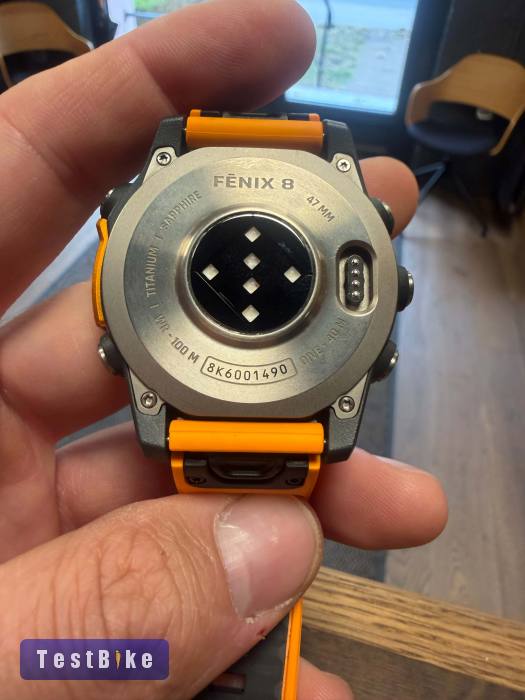 Garmin Fenix 8 Amoled 47mm zafír, titanium orange