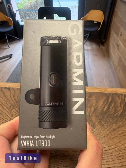 Garmin UT800 kerékpáros első okoslámpa