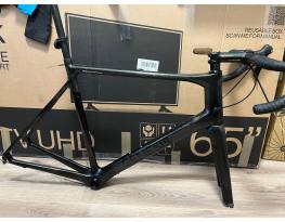 Genesis g zero.3 57 es vázszett