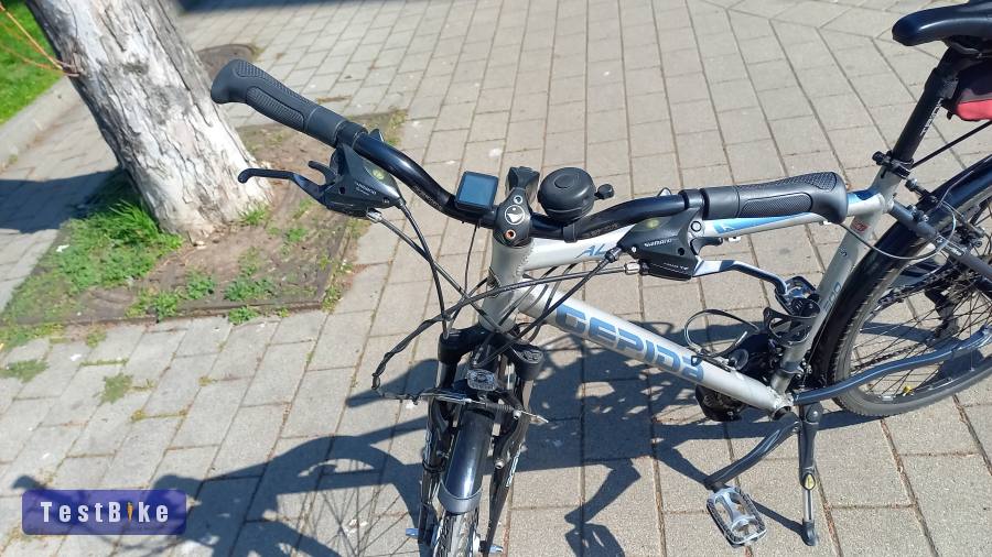 Gepida Alboin 300 túratrekking (52 cm) – Első tulajdonostól