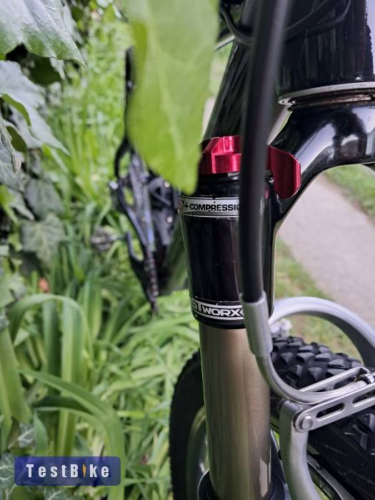 Gepida carbon 17 " gyerek 26 " bringa olcsón