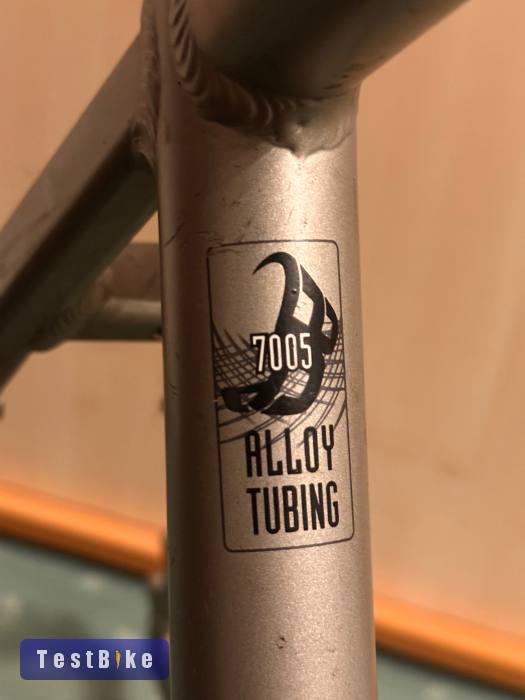 Gepida Karaton Pro 26-os váz