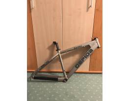 Gepida Karaton Pro 26-os vĂĄz