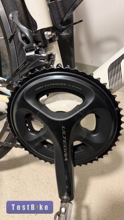 Ghost karbon országúti kerékpár Full ultegra szettel