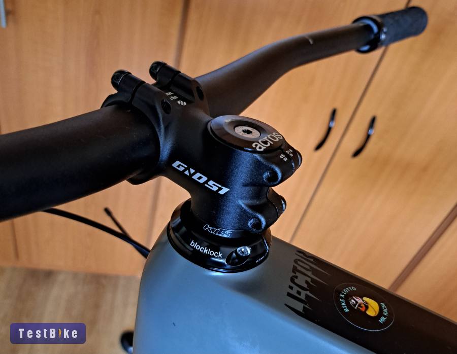 Ghost Lector SF LC mtb váz M-es kiegészítőkkel