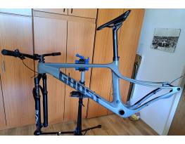 Ghost Lector SF LC mtb váz M-es kiegészítőkkel
