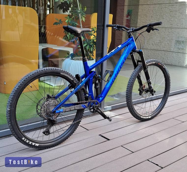 Ghost Riot AM eladó