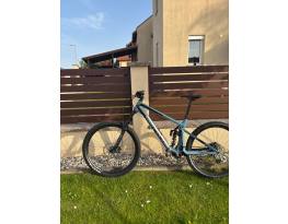 Ghost Riot Am Essential