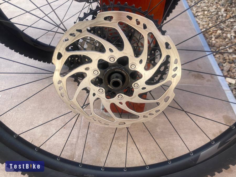 Giant AM29 komplett kerék eladó..XT,Maxxis,RT70L