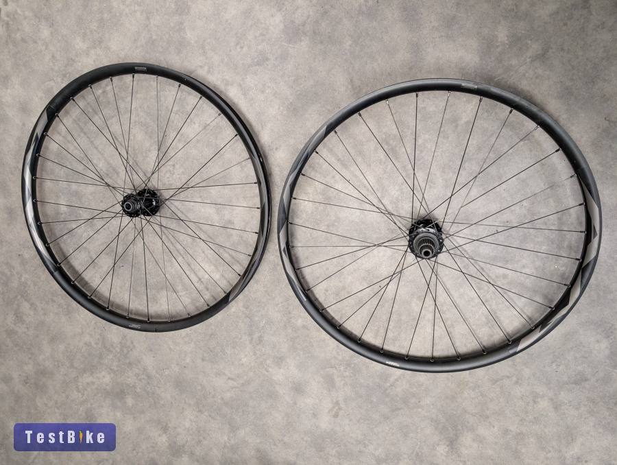 Giant AM29 Tubeless, Boost, Microspline kerékszett! Új!