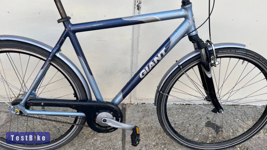 Giant aluvázas trekking bicaj Shimano Nexus 7 seb. agyváltós