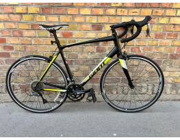 Giant Contend 2 országúti kerékpár 58 cm
