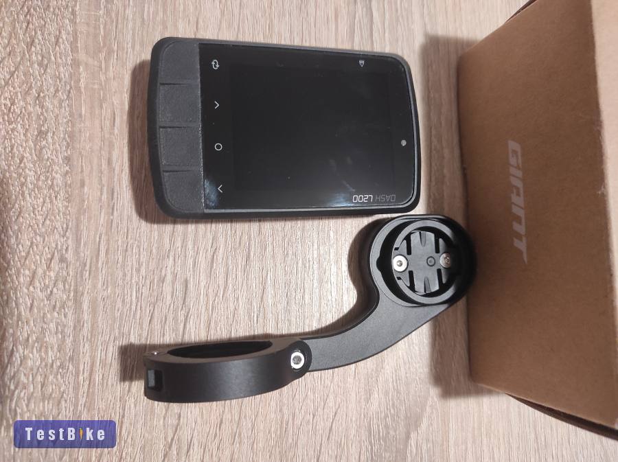 Giant Dash L200 computer