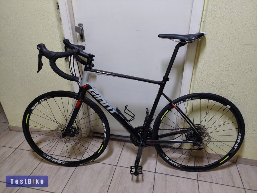 Giant Defy 2 tárcsafékes országúti/ gravel, M/L