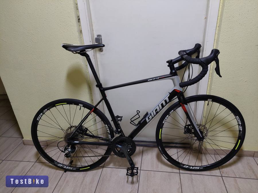Giant Defy 2 tárcsafékes országúti/ gravel, M/L