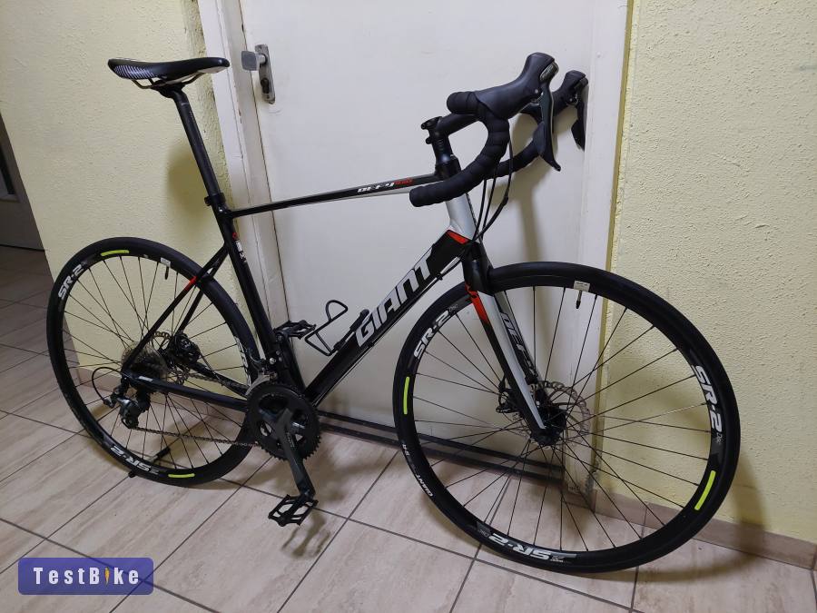 Giant Defy 2 tárcsafékes országúti/ gravel, M/L