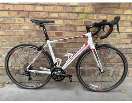 Giant Defy 3 orszĂĄgĂști kerĂ©kpĂĄr 50 cm (163-175 cm)