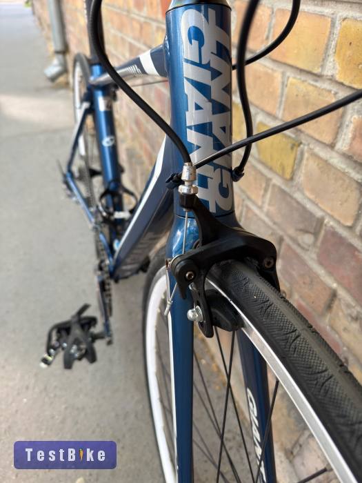 Giant Defy 4 országúti kerékpár 50 cm (163-175 cm)